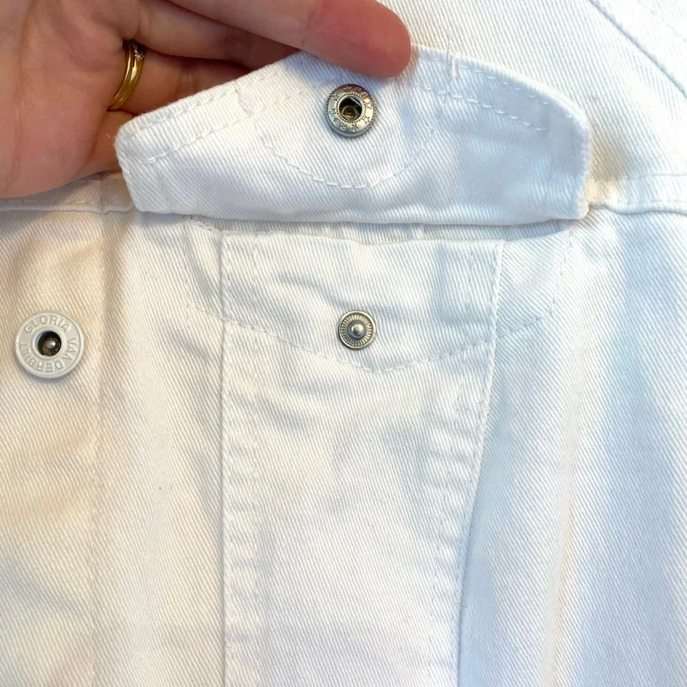 Gloria Vanderbilt Vintage White Jean Jacket size M
